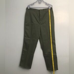 Lands' End Men's Khaki Chinos in Olive